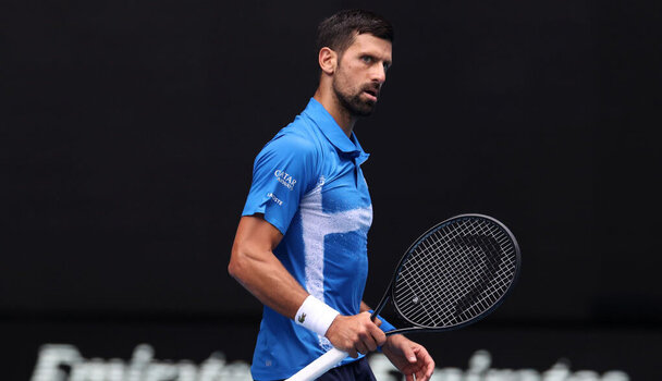 Novak Djokovic steht in Runde drei