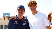 Max Verstappen und Jannik Sinner beim Formel-1-Rennen in Abu Dhabi