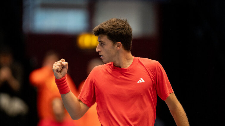 Turnierfavorit Luca Nardi besiegte Landsmann Giulio Zeppieri und steht im Einzelfinale der Koblenz Open.