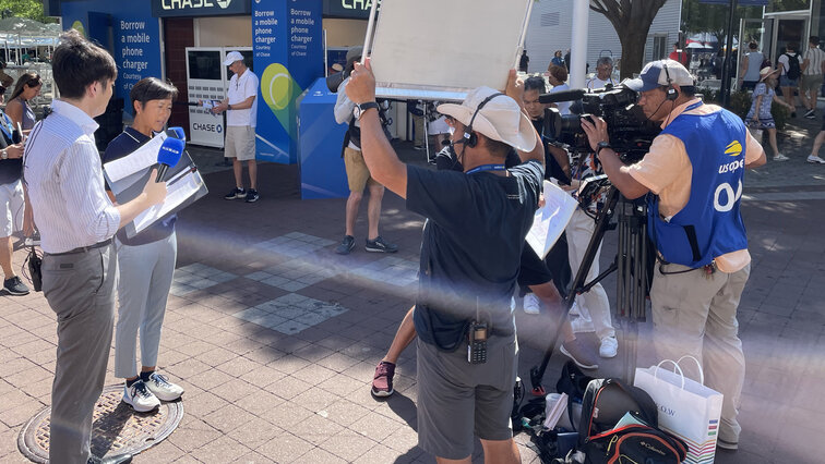 The cameraman is traditionally rarely on the road alone