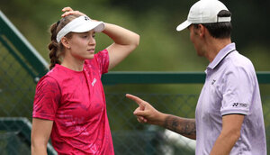 Elena Rybakina und Stefano Vukov in Wimbledon