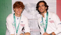 Jannik Sinner und Lorenzo Musetti nach dem Gewinn des Davis Cups im Herbst 2023