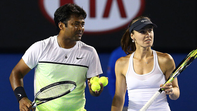 Leander Paes, hier mit Martina Hingis, bekommt 2024 seinen Platz in der Hall of Fame des Tennissports