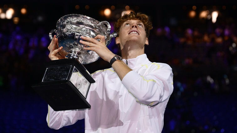 Jannik Sinner verteidigt den Australian Open-Titel 