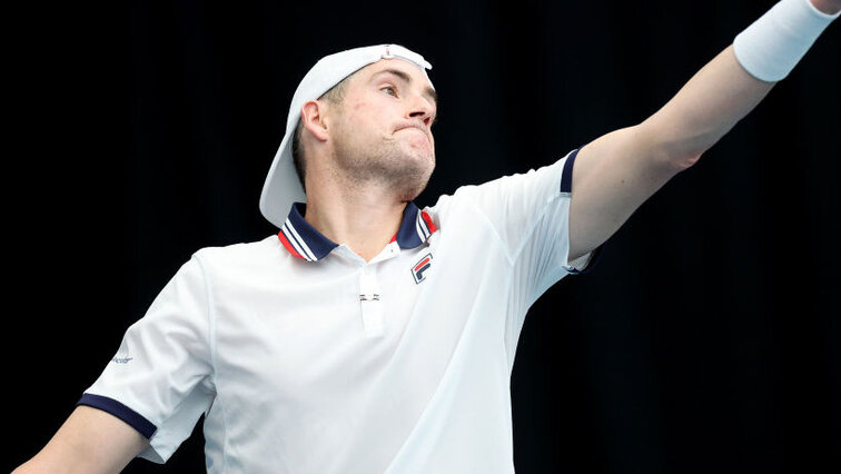 Der Aufschlag hat John Isner auch in der ersten Runde von Dallas sehr geholfen