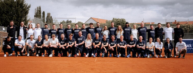 Starke Truppe: Aktuell zählt die ASICS Tennis Academy Deutschland 45 Trainerinnen und Trainer