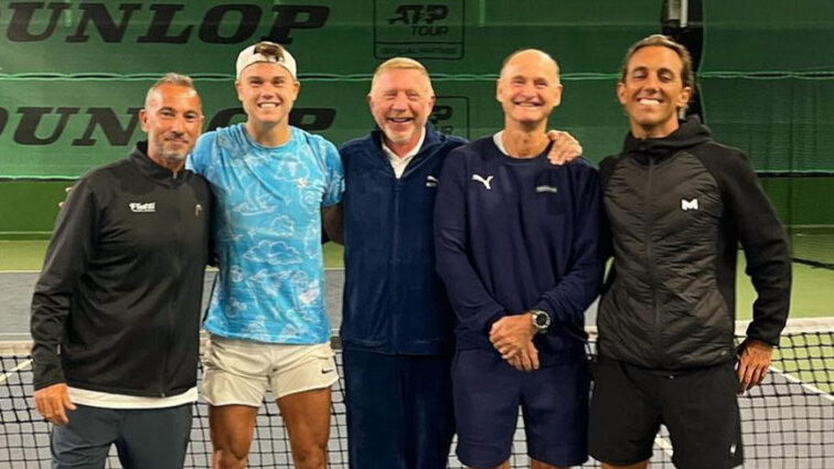 Boris Becker mit dem Team von Holger Rune in Monte-Carlo