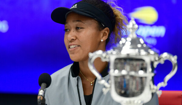 New York Siegerin Naomi Osaka Nur Abseits Des Courts Scheu Und Schuchtern Tennisnet Com