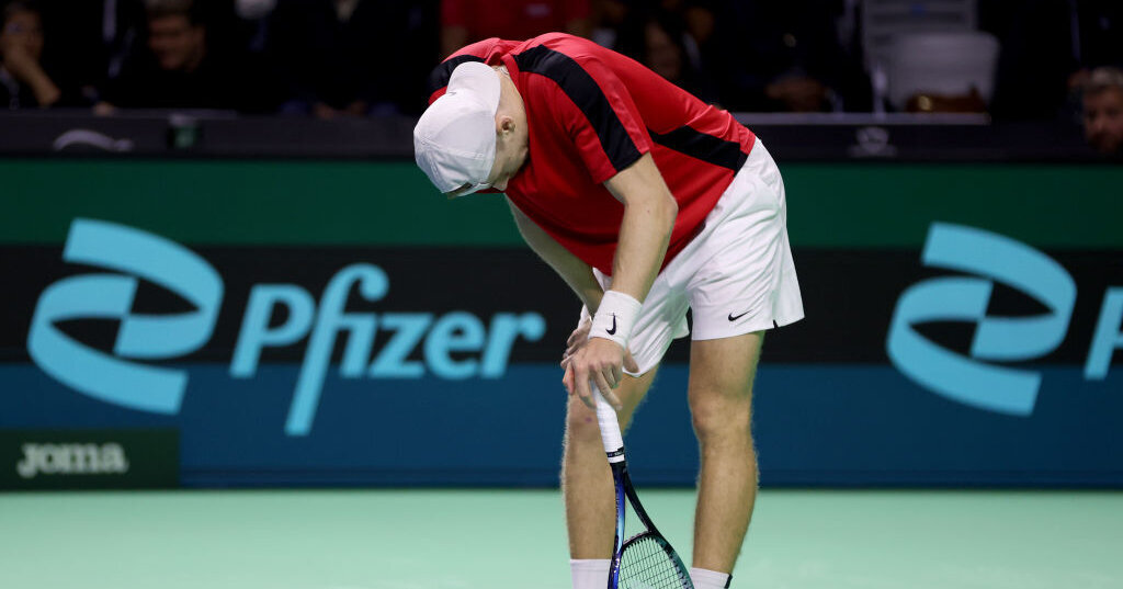 Davis-Cup-Denis-Shapovalov-Es-scheitert-an-den-Nerven