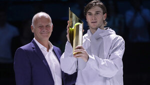 Wien-Chef Herwig Straka mit Champion Jack Draper