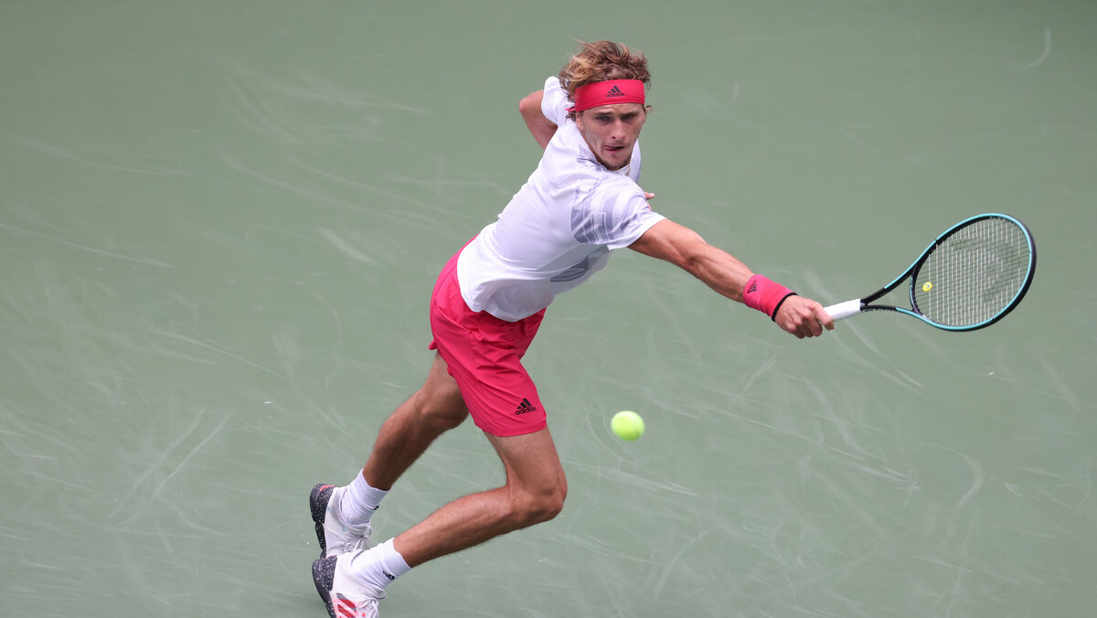 Us Open Alexander Zverev Schlagt Adrian Mannarino Nach Dreistundiger Verspatung Tennisnet Com