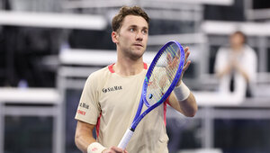 Casper Ruud zieht nach der Aufgabe von Yoshihito Nishioka ins Halbfinale ein