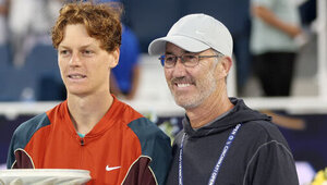 Jannik Sinner und Darren Cahill nach dem Gewinn der US Open 2024