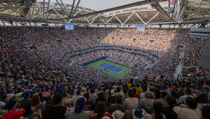 Das Arthur Ashe Stadium wird 2025 an drei Sonntag bestens gefüllt sein