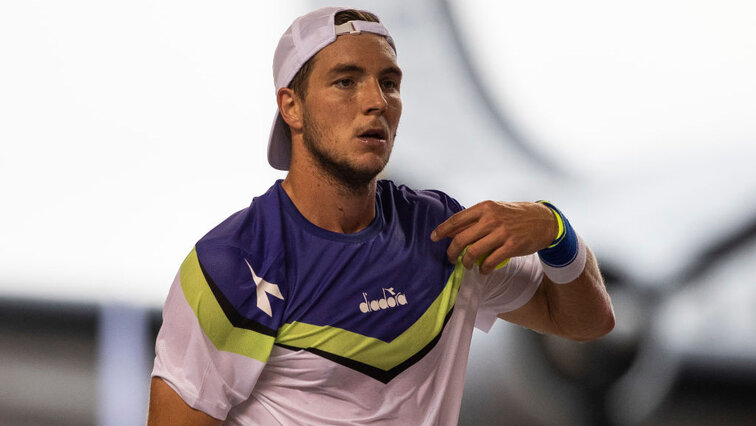 Jan-Lennard Struff will serve in Antalya this week