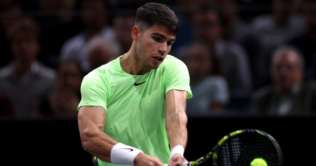 ATP Masters Paris-Bercy: Roman Safiullin Ballert Carlos Alcaraz Aus Dem ...