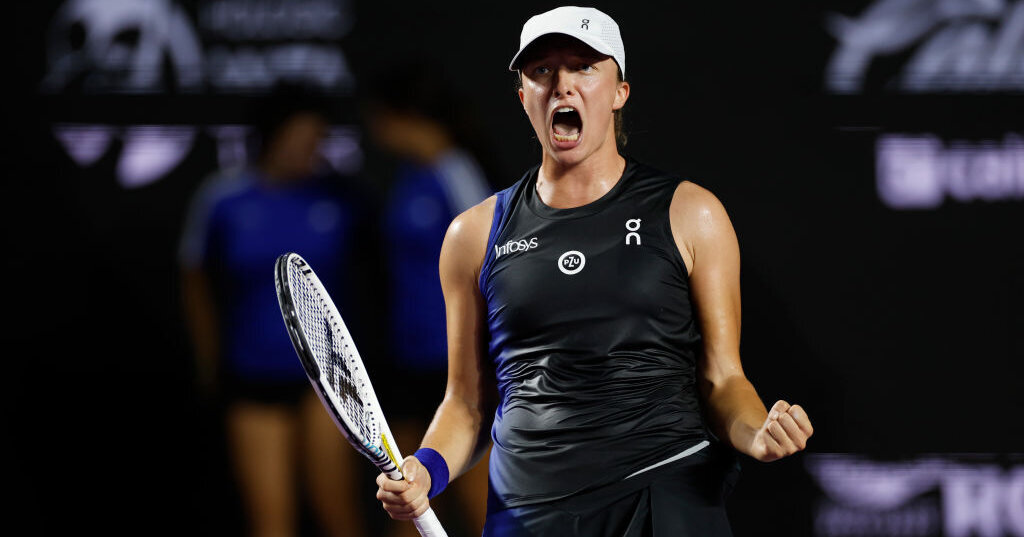 WTA Finals: Swiatek Sweeps Past Sabalenka Into The Final · Tennisnet.com