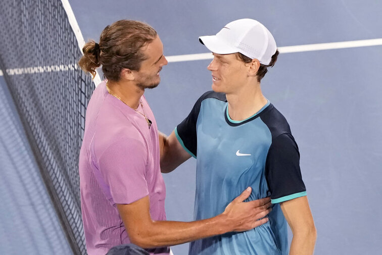 Alexander Zverev und Jannik Sinner könnten im Paris-Halbfinale aufeinandertreffen