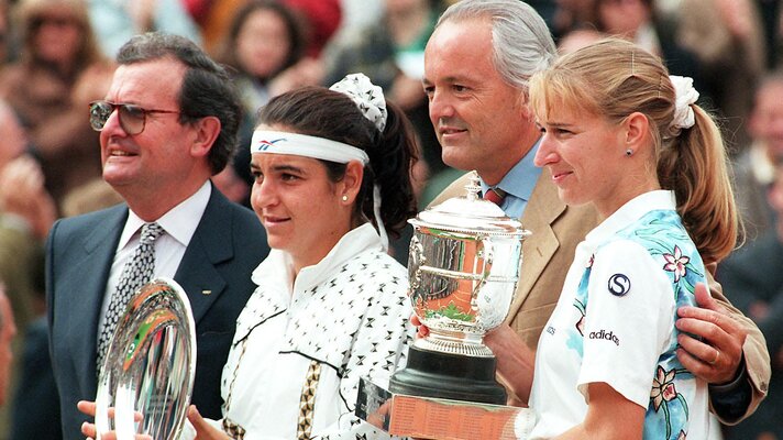 Arantxa Sanchez-Vicario always tried (and rarely successfully) against Steffi