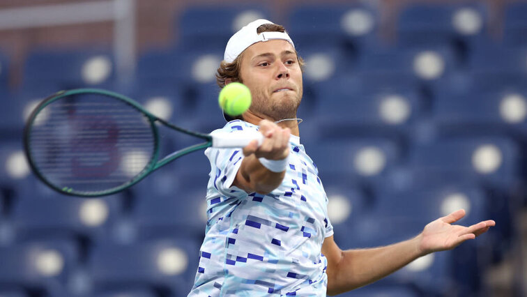 Aleksandar Kovacevic spielt am Sonntag, nach seinem Erfolg gegen Andrey Rublev, um seinen ersten ATP-Titel.