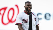 Frances Tiafoe vor ein paar Tagen auf dem Baseballfeld der Washington Nationals