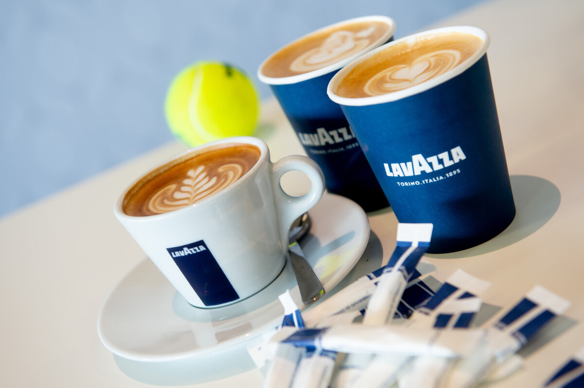 Gewinne mit Lavazza Österreich 2 x 2 VIP-Tickets für das ...