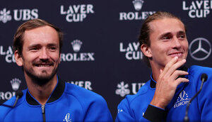 Daniil Medvedev und Alexander Zverev beim Laver Cup 2024 in Berlin