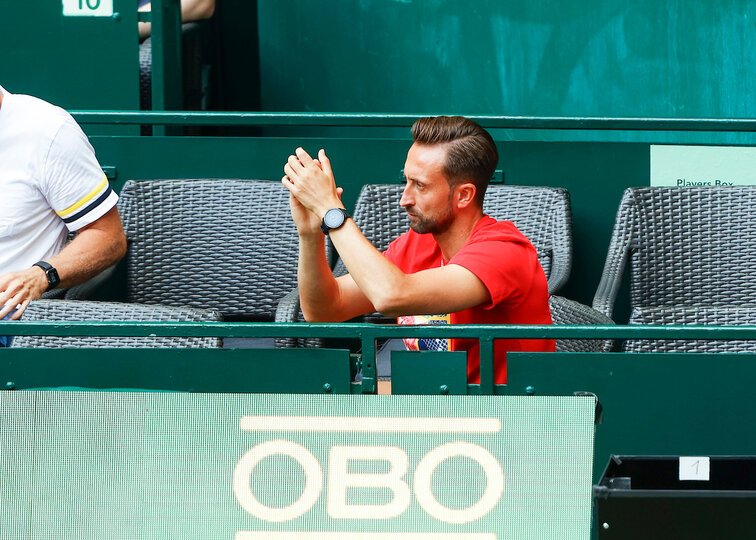 Marvin Netuschil in der Box von Jan-Lennard Struff in HalleWestfalen 2023