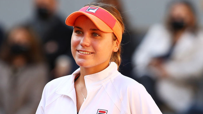 Sofia Kenin is looking for a new replacement