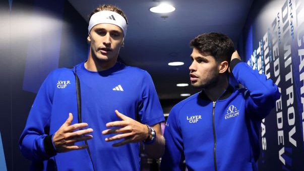 Alexander Zverev und Carlos Alcaraz beim Laver Cup in Berlin