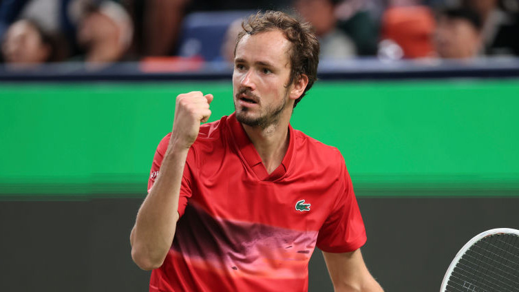 Daniil Medvedev hat als erster Spieler das Achtelfinale in Shanghai erreicht