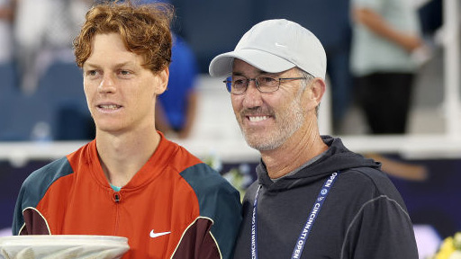 Jannik Sinner und Darren Cahill nach dem Gewinn der US Open 2024